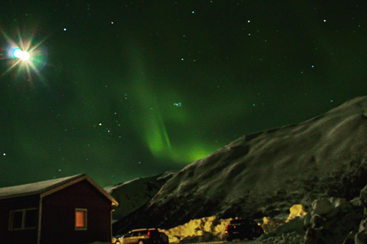 Melishome: Aurora Observatory Тромсьо Екстериор снимка